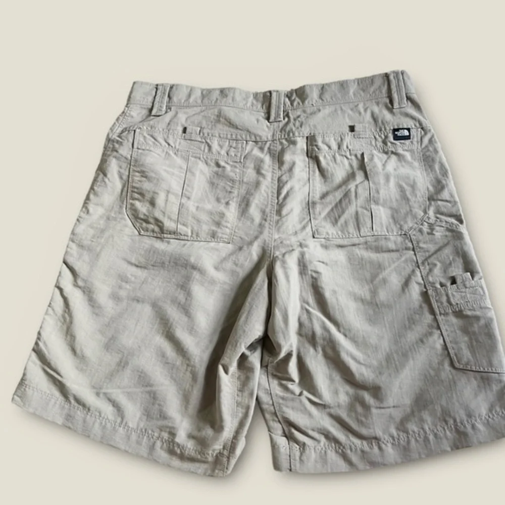 The North Face Khaki Chino Shorts Men Sz 36 Hiking Outdoor 100 NYLON Zipper‎ ✅